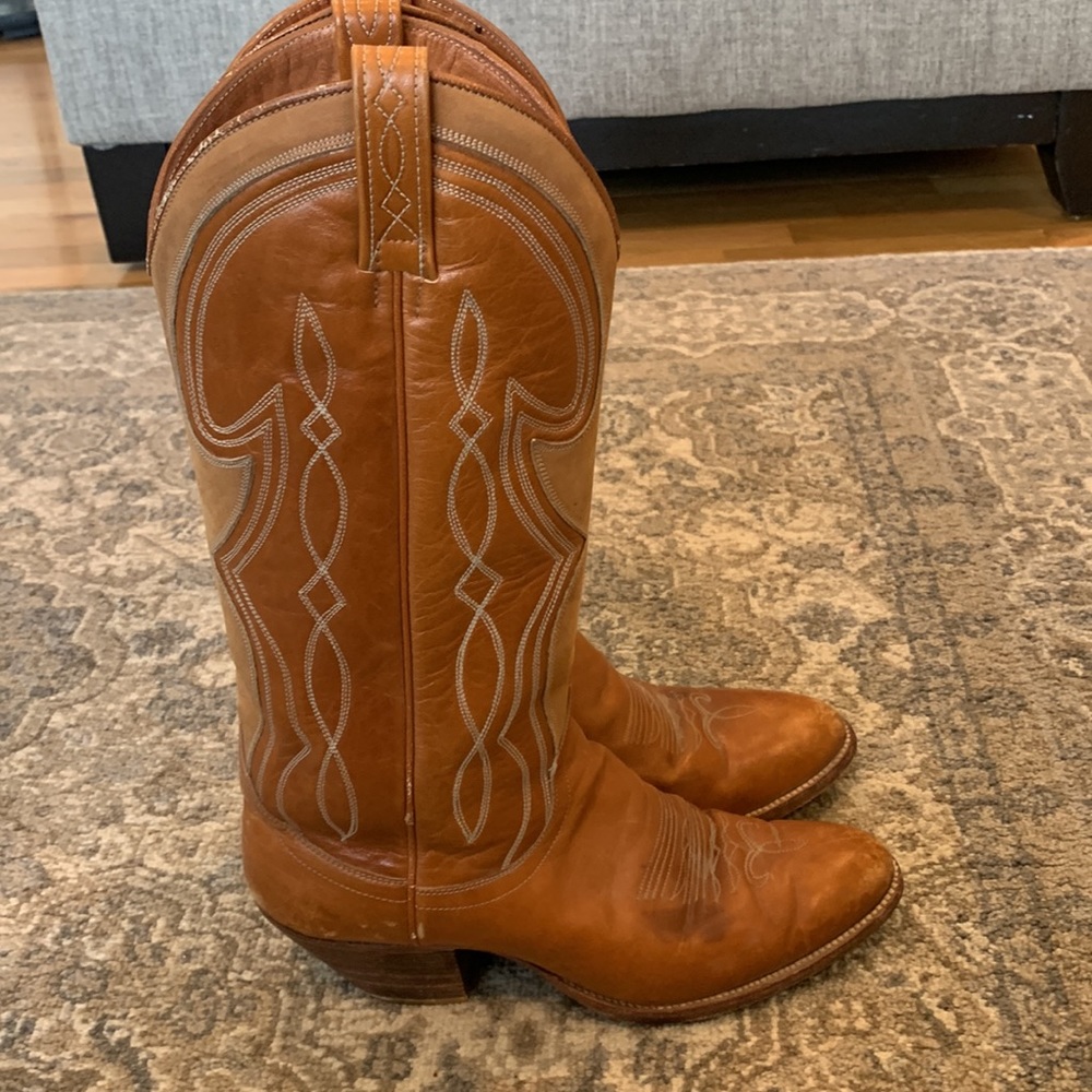 Dan Post Brown Heeled Boots - Picture 2 of 15